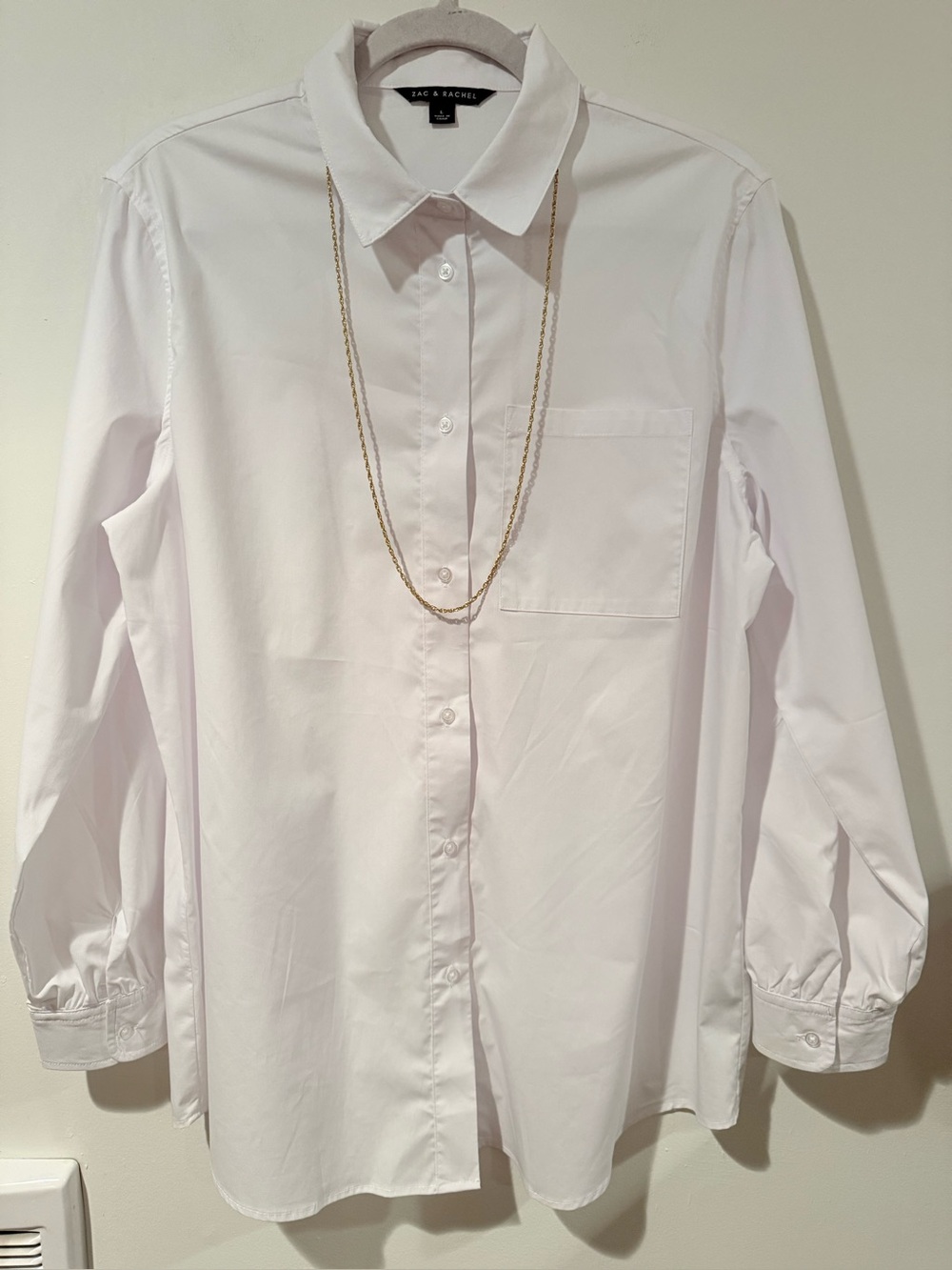 ✨ Bundle: Zara Blouse + Gold‑Tone Chain + Friendship Book ✨